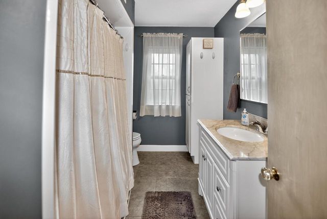 11605 W Mount Vernon AVENUE, Wauwatosa, WI 53226