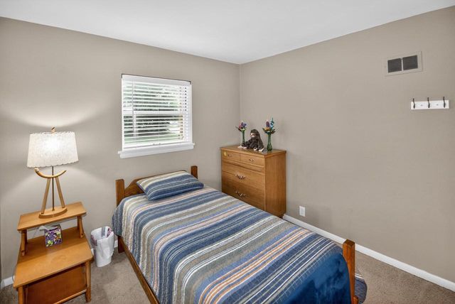 11605 W Mount Vernon AVENUE, Wauwatosa, WI 53226