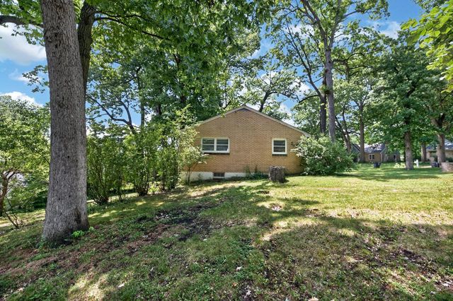 11605 W Mount Vernon AVENUE, Wauwatosa, WI 53226