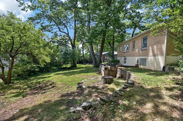 11605 W Mount Vernon AVENUE, Wauwatosa, WI 53226