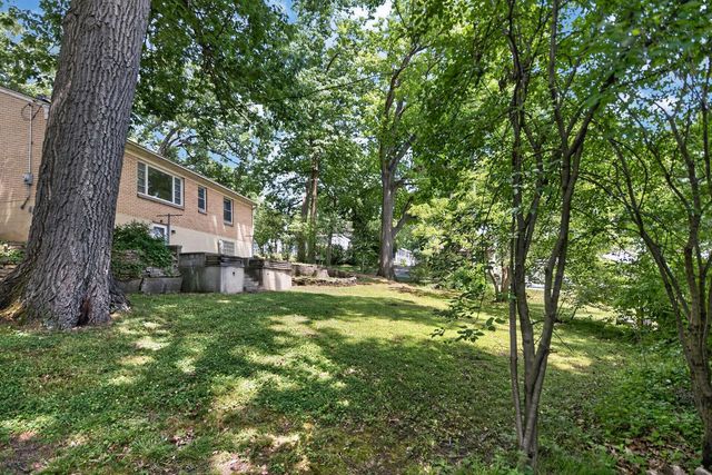 11605 W Mount Vernon AVENUE, Wauwatosa, WI 53226