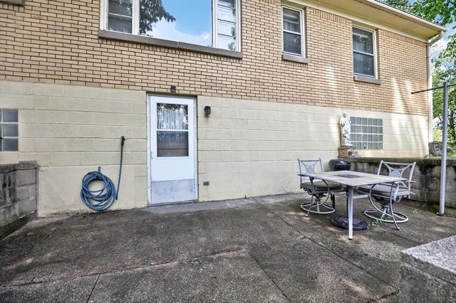 11605 W Mount Vernon AVENUE, Wauwatosa, WI 53226