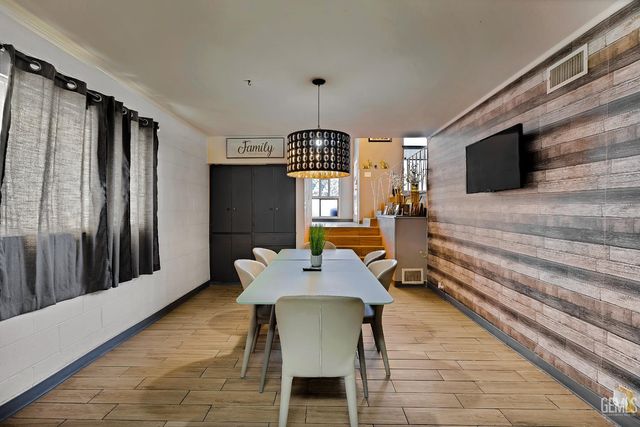 3901 Union Avenue 15, Bakersfield, CA 93305