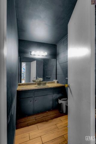 3901 Union Avenue 15, Bakersfield, CA 93305