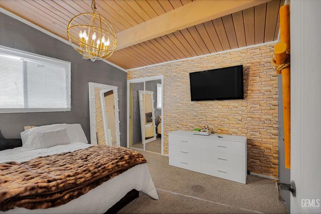 3901 Union Avenue 15, Bakersfield, CA 93305