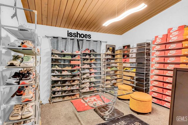 3901 Union Avenue 15, Bakersfield, CA 93305