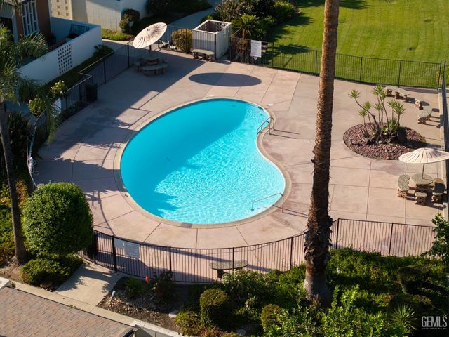 3901 Union Avenue 15, Bakersfield, CA 93305