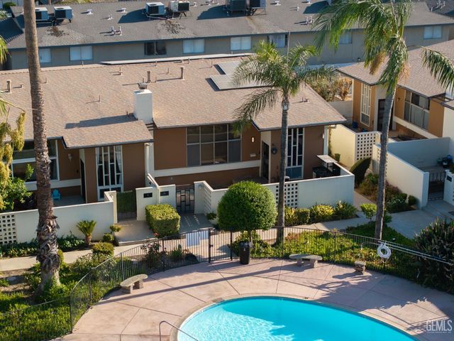 3901 Union Avenue 15, Bakersfield, CA 93305