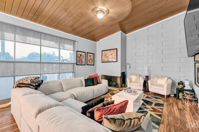 3901 Union Avenue 15, Bakersfield, CA 93305