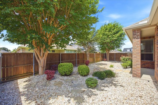 2011 Eagle Lake Drive, Forney, TX 75126