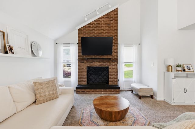 114 Applegrove Drive, Nicholasville, KY 40356