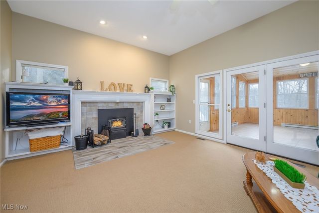 630 Woodhaven Drive, Cuyahoga Falls, OH 44223