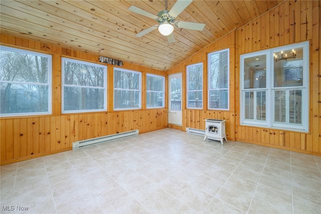 630 Woodhaven Drive, Cuyahoga Falls, OH 44223