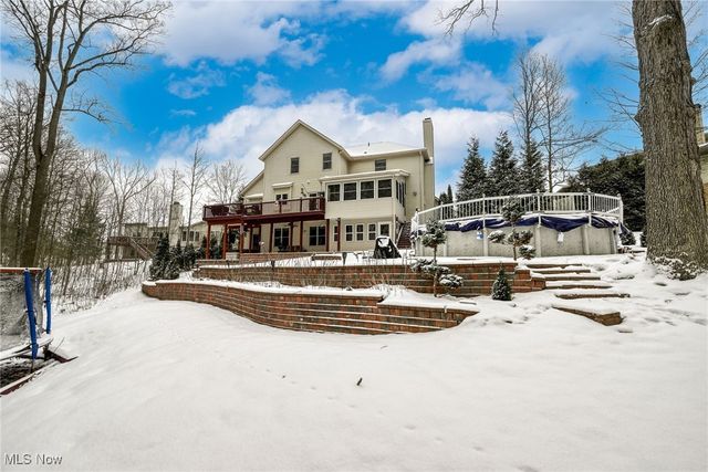 630 Woodhaven Drive, Cuyahoga Falls, OH 44223