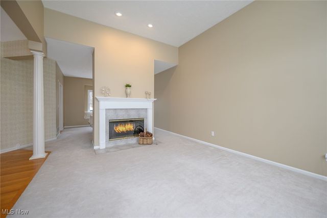 630 Woodhaven Drive, Cuyahoga Falls, OH 44223