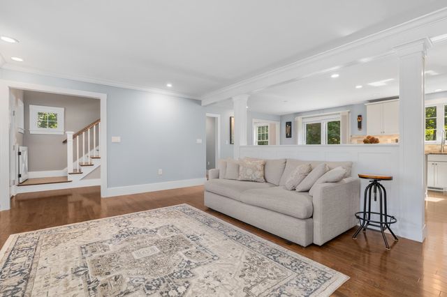 16 Point Of Rocks Terrace, Stratham, NH 03885