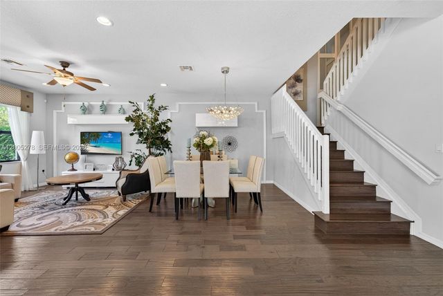 19278 NE 6th Ave, Miami, FL 33179