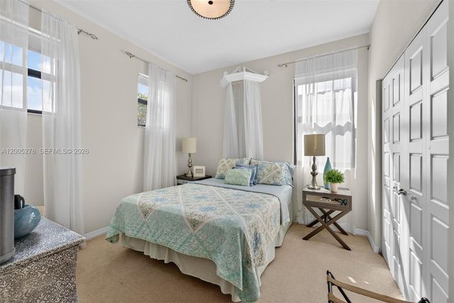 19278 NE 6th Ave, Miami, FL 33179