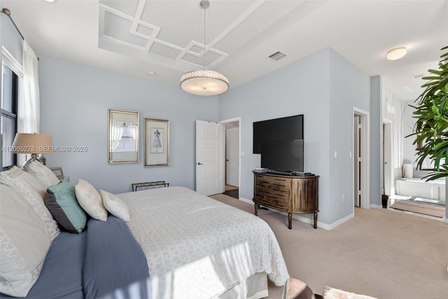 19278 NE 6th Ave, Miami, FL 33179