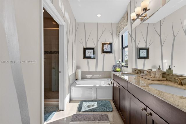 19278 NE 6th Ave, Miami, FL 33179