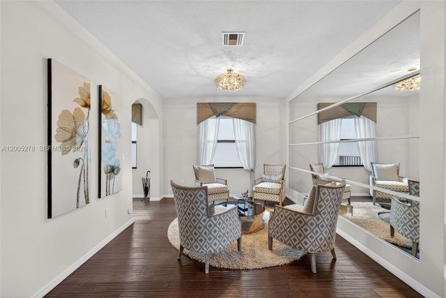 19278 NE 6th Ave, Miami, FL 33179