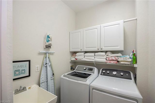 3463 Marbella CT, Bonita Springs, FL 34134
