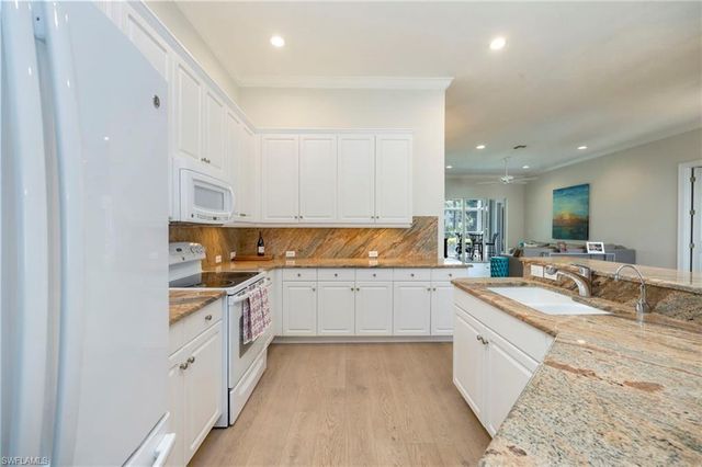 3463 Marbella CT, Bonita Springs, FL 34134