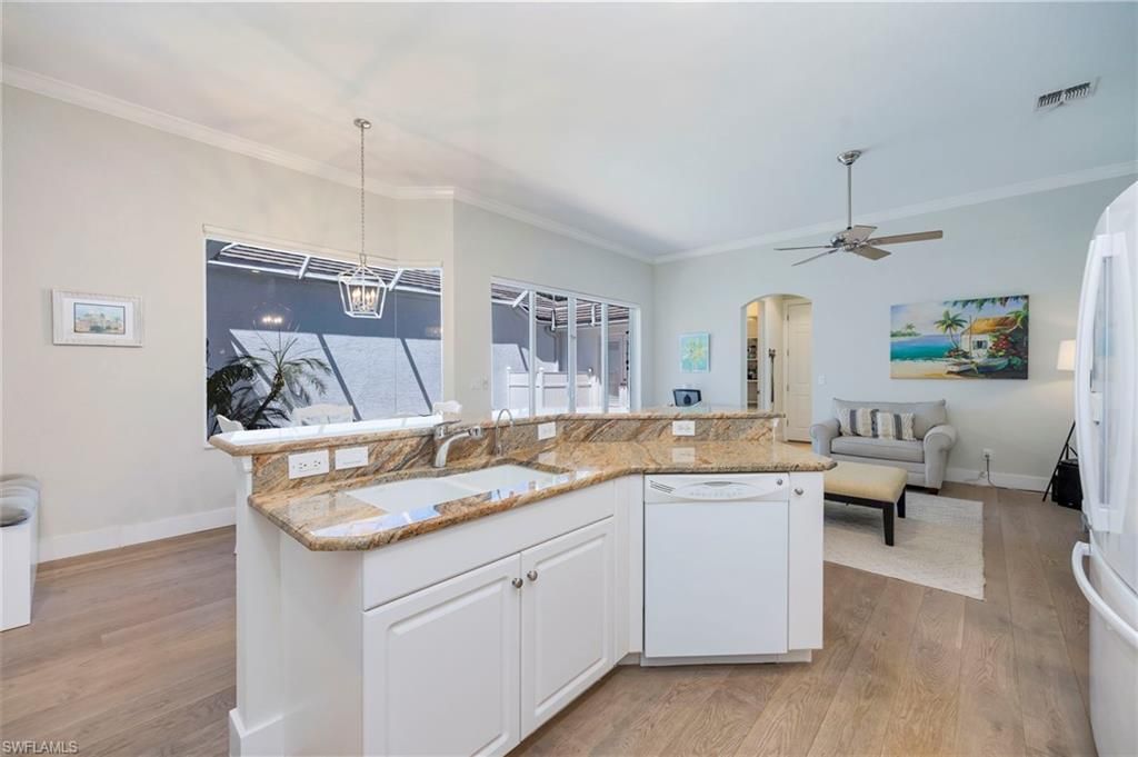 3463 Marbella CT, BONITA SPRINGS, FL 34134 — photo 4