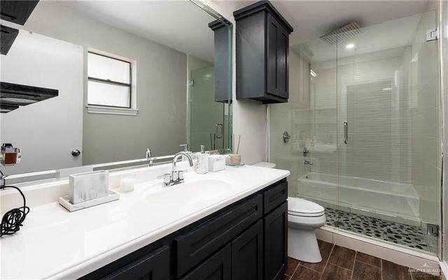 2002 N Mayberry Boulevard, Alton, TX 78573