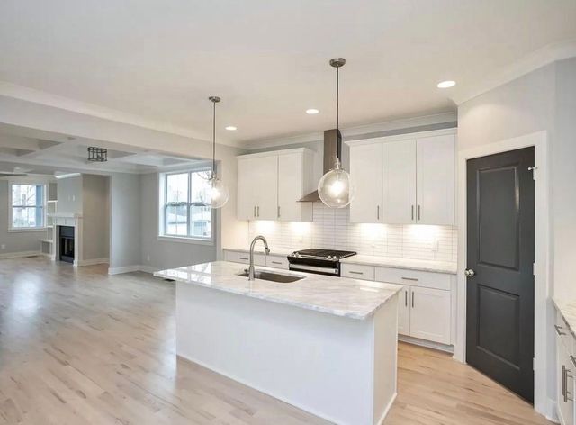 1507B 10th Ave, N, Nashville, TN 37208