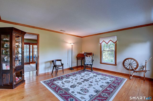 6 Smithbrook Terrace, Glastonbury, CT 06033
