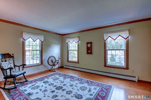 6 Smithbrook Terrace, Glastonbury, CT 06033