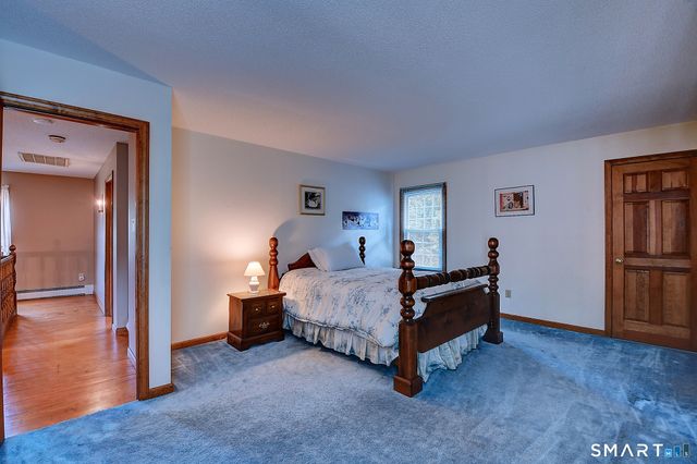 6 Smithbrook Terrace, Glastonbury, CT 06033