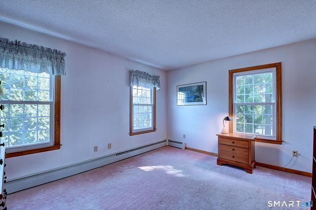 6 Smithbrook Terrace, Glastonbury, CT 06033
