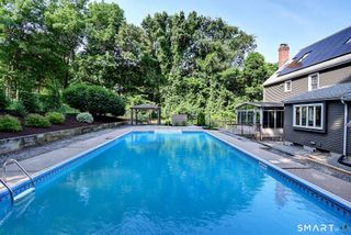 6 Smithbrook Terrace, Glastonbury, CT 06033