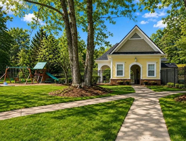 5803 Courtyard Circle, Chattanooga, TN 37415