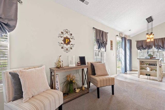 532 Drake Ln., Myrtle Beach, SC 29575