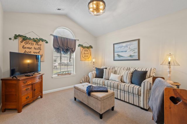 532 Drake Ln., Myrtle Beach, SC 29575