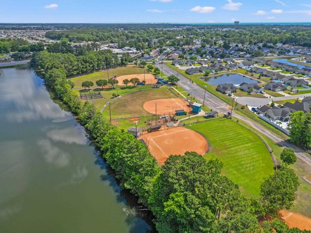 532 Drake Ln., Myrtle Beach, SC 29575