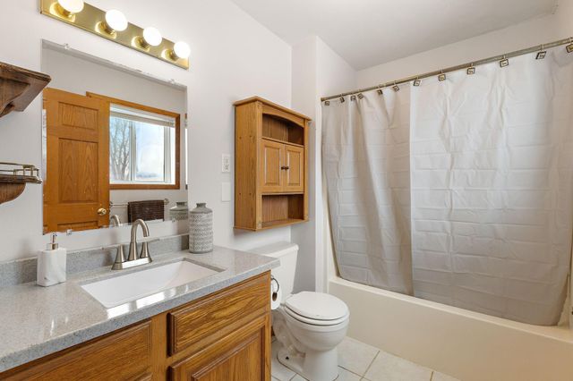 1055 Johnson Place SE, Owatonna, MN 55060