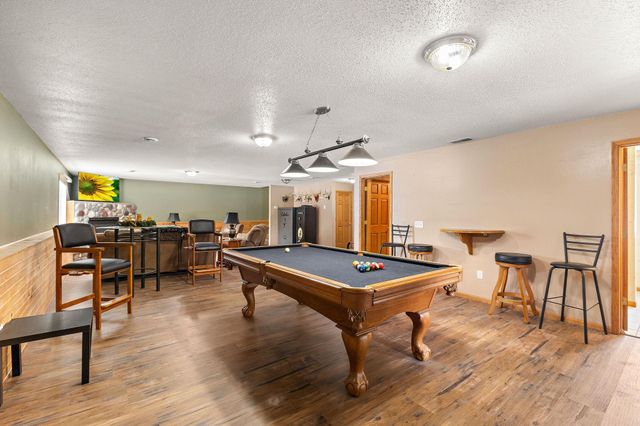 1055 Johnson Place SE, Owatonna, MN 55060