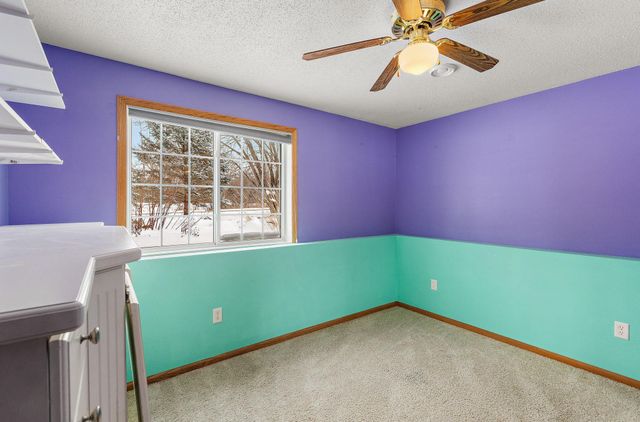 1055 Johnson Place SE, Owatonna, MN 55060