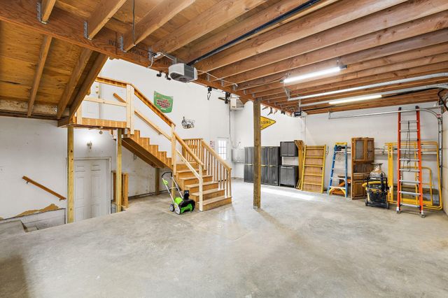 1055 Johnson Place SE, Owatonna, MN 55060