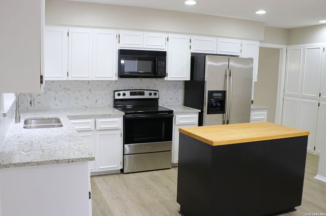 13811 Brook Hollow, San Antonio, TX 78232