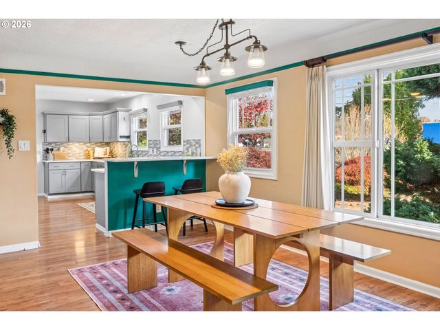 611 Se 146TH Ave, Portland, OR 97233