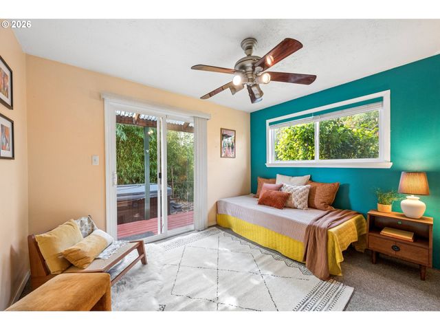 611 Se 146TH Ave, Portland, OR 97233