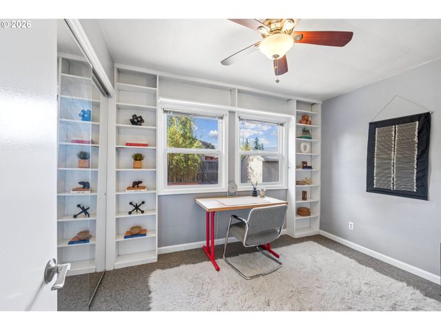 611 Se 146TH Ave, Portland, OR 97233
