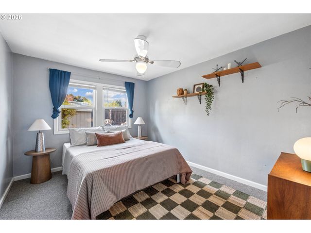 611 Se 146TH Ave, Portland, OR 97233