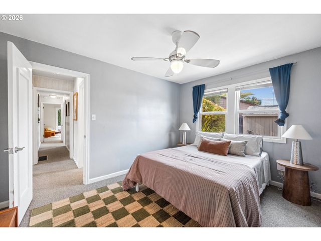 611 Se 146TH Ave, Portland, OR 97233