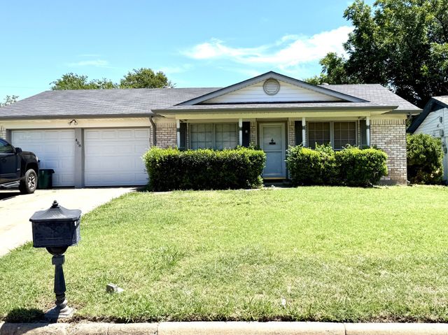 408 NW Douglas Street, Burleson, TX 76028